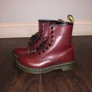 1460 Smooth Leather Lace Up Boots